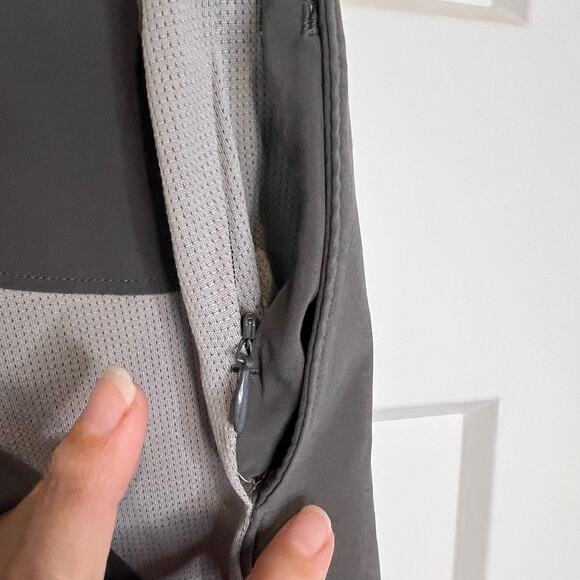 The North Face Men’s Flashdry Running Shorts Athletic Grey measures 32x7” - Picture 5 of 12